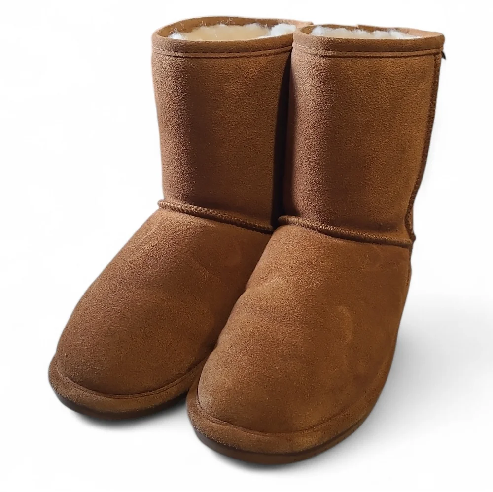 Bearpaw Emma Sheepskin Suede Short Boots Chestnut Youth 5 Wide Women's 6.5 Wide